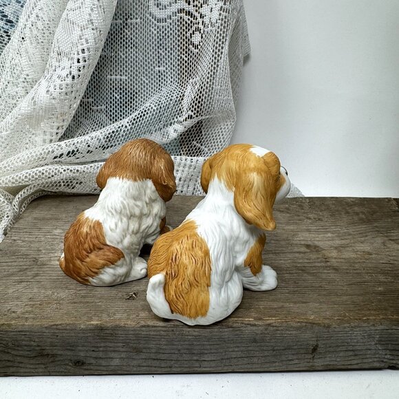 Two Vintage Ceramic Puppy Figurines - Hand-Painted Collectibles  Homco Dogs - Picture 5 of 8